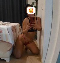 Şirinevler Escort Bayan İlayda İle Özel Buluşmalar Sizi Bekliyor